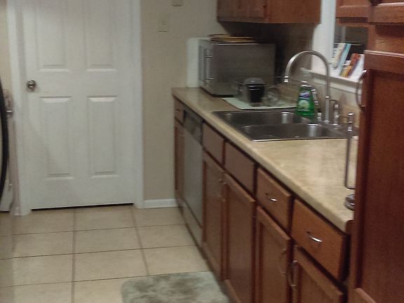 5th image of 7769 Warwick Dr