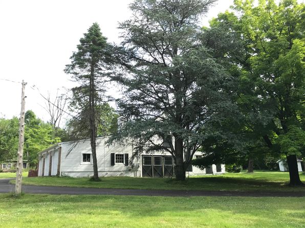 11 Cedar Ln APT A