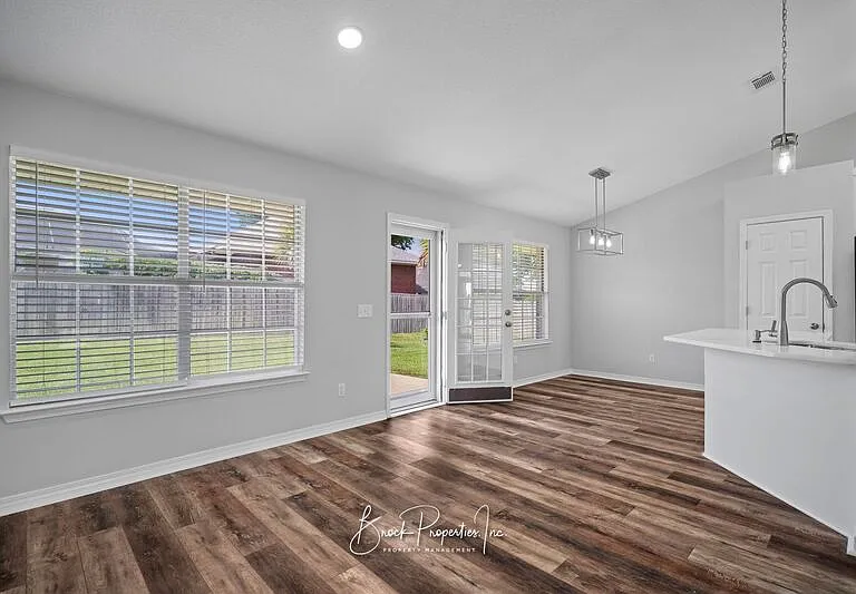 2996 Corsair Dr — Photo 35