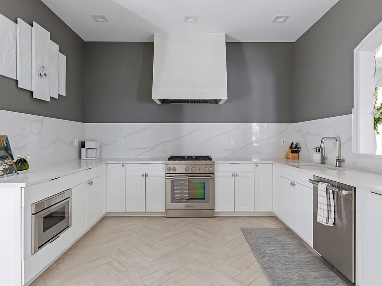 26 Three Mile Harbor Dr — Photo 14