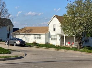 1693 Loras Blvd, Dubuque, IA 52001