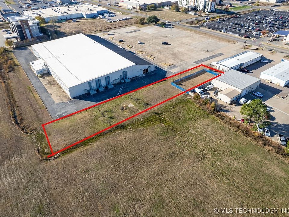 2nd image of Radio Rd