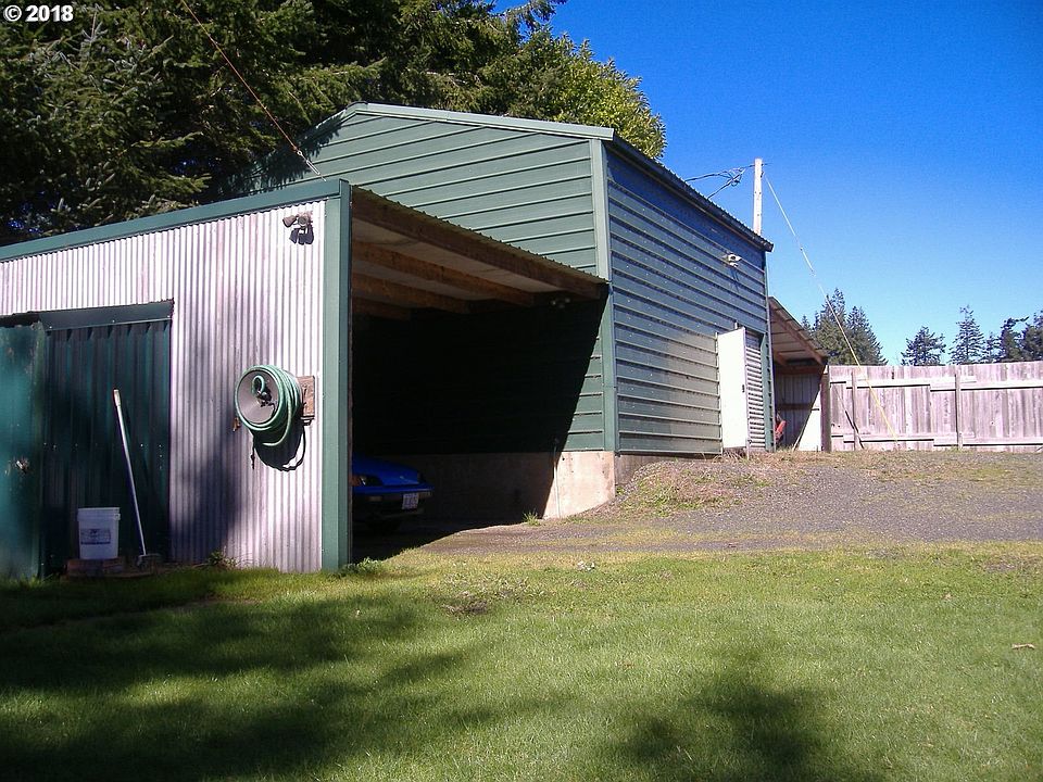 1st image of 93920 Earl Ln