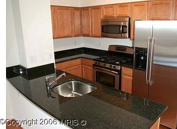 Beautiful Upgraded Kitchen