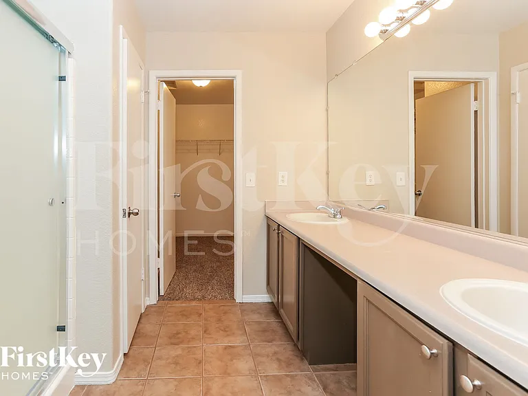 5508 Crinoline Ave — Photo 7