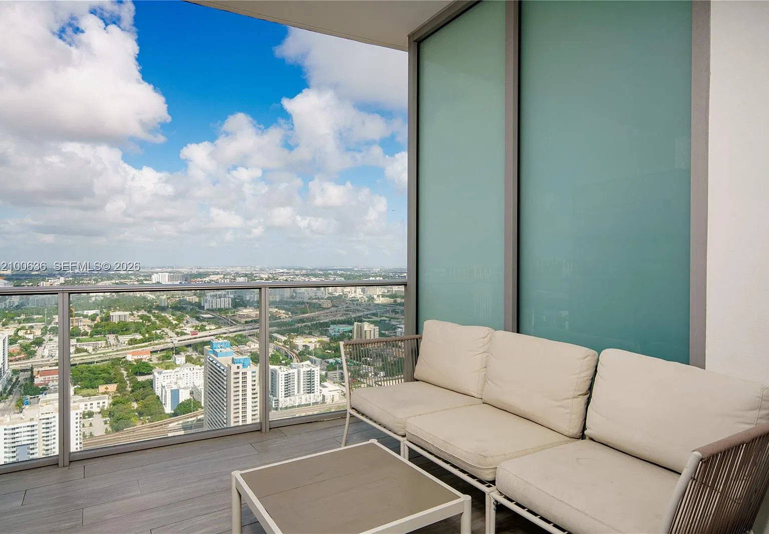 Paramount Miami Worldcent — Photo 4