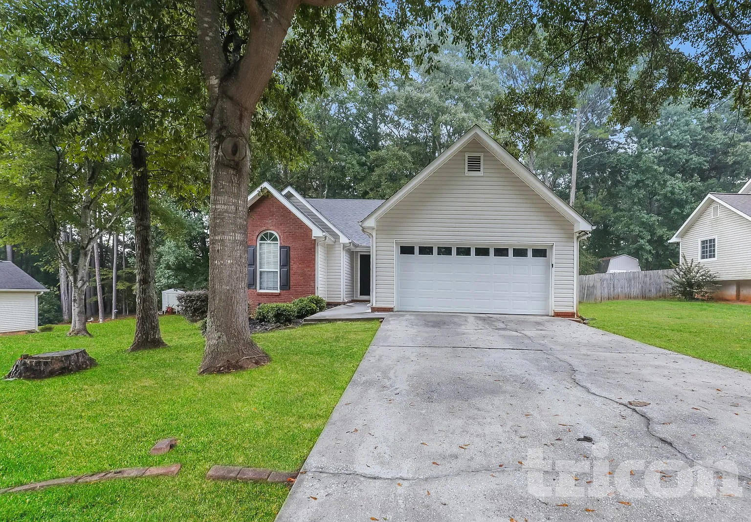 118 Valleydale Drive Stockbridge GA — Photo 1