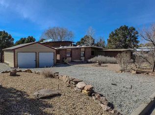 122 Yosemite Dr, Los Alamos, NM 87544