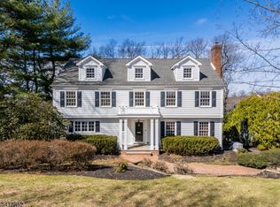 71 Dale Dr, Summit City, NJ 07901