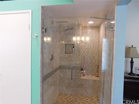 5th image of 12080 Drury Ln