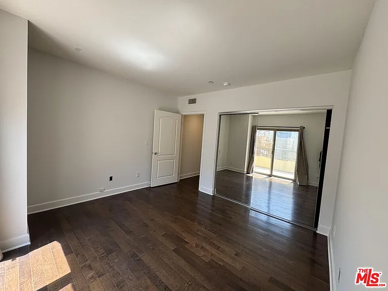 1522 Amherst Ave #101 — Photo 26