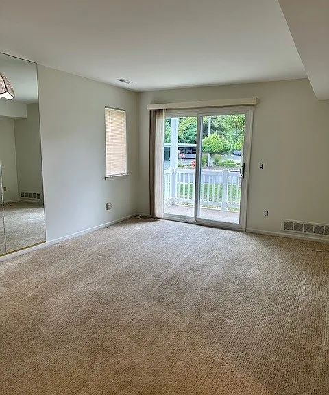 1127 S Lake Ct #101 — Photo 3