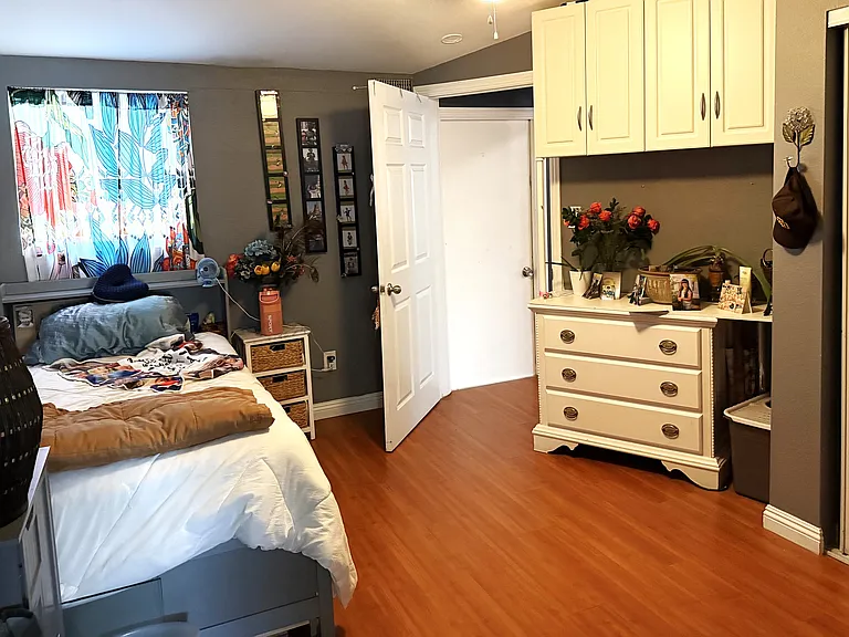 12923 Slack St — Photo 16