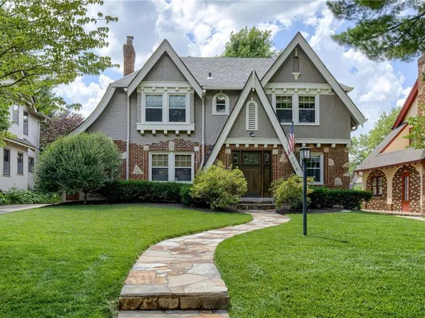 7218 Jarboe St, Kansas City, MO 64114