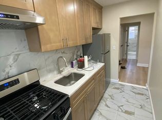194-05 39th Ave #1, Flushing, NY 11358