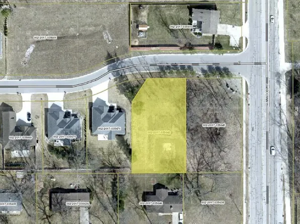 16042 Cobblestone Square Dr #20, Granger, IN 46530