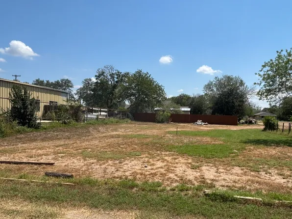 00 Renfro LOT 6, Devine, TX 78016