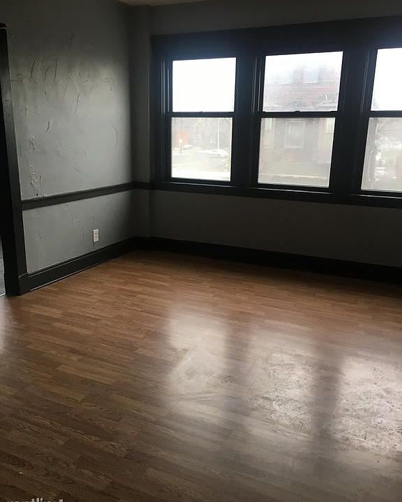 1st image of 5728 Broadway Ave