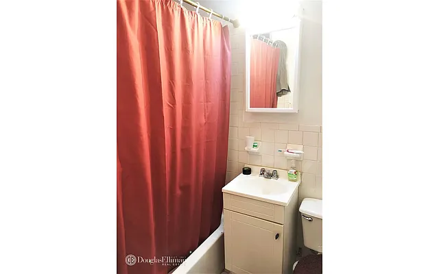 Rented by Douglas Elliman | media 4