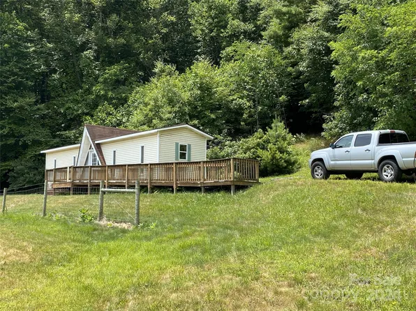 3011 Us Highway 19e, Spruce Pine, NC 28777
