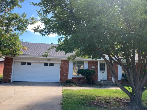 2303 Larry St, Amarillo, TX 79106