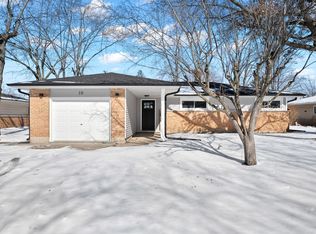10 Westwood Ct, Park Forest, IL