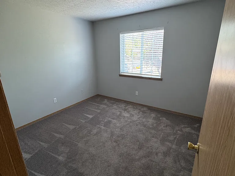 231 SE Elliott Ave #1 — Photo 10
