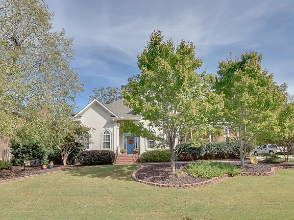 4th image of 667 Deerwood Way