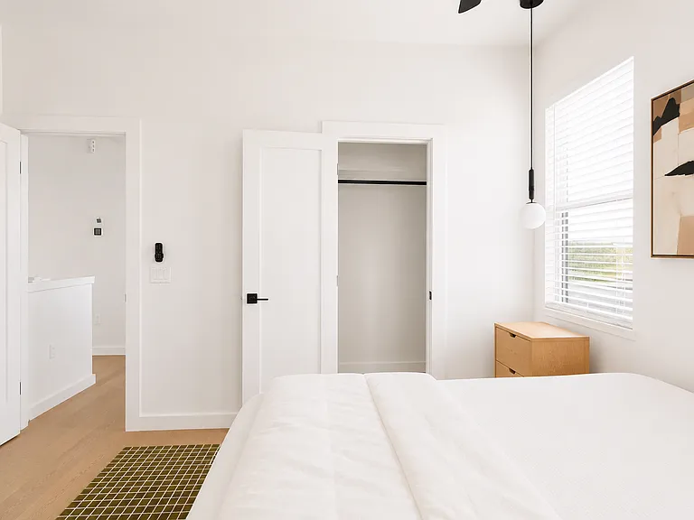 4405 Mount Vernon Dr #B — Photo 20