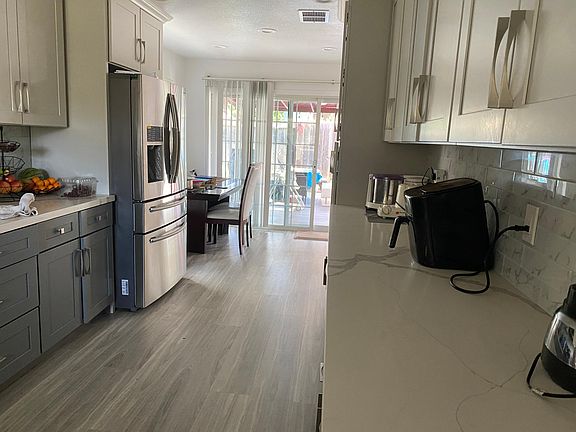 3rd image of 32431 Woodland Dr