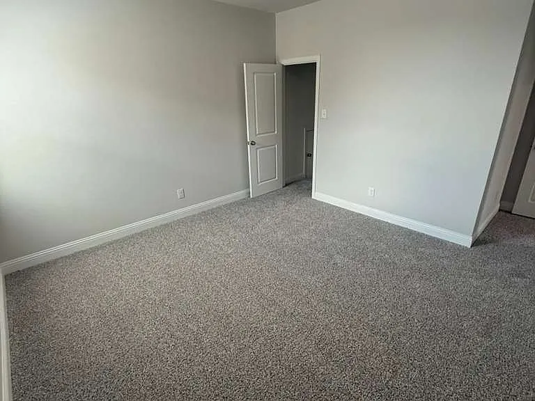 517 Lana Dr — Photo 14