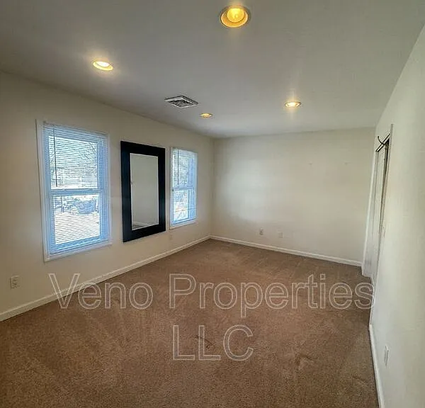 83 Middle St #2 — Photo 12