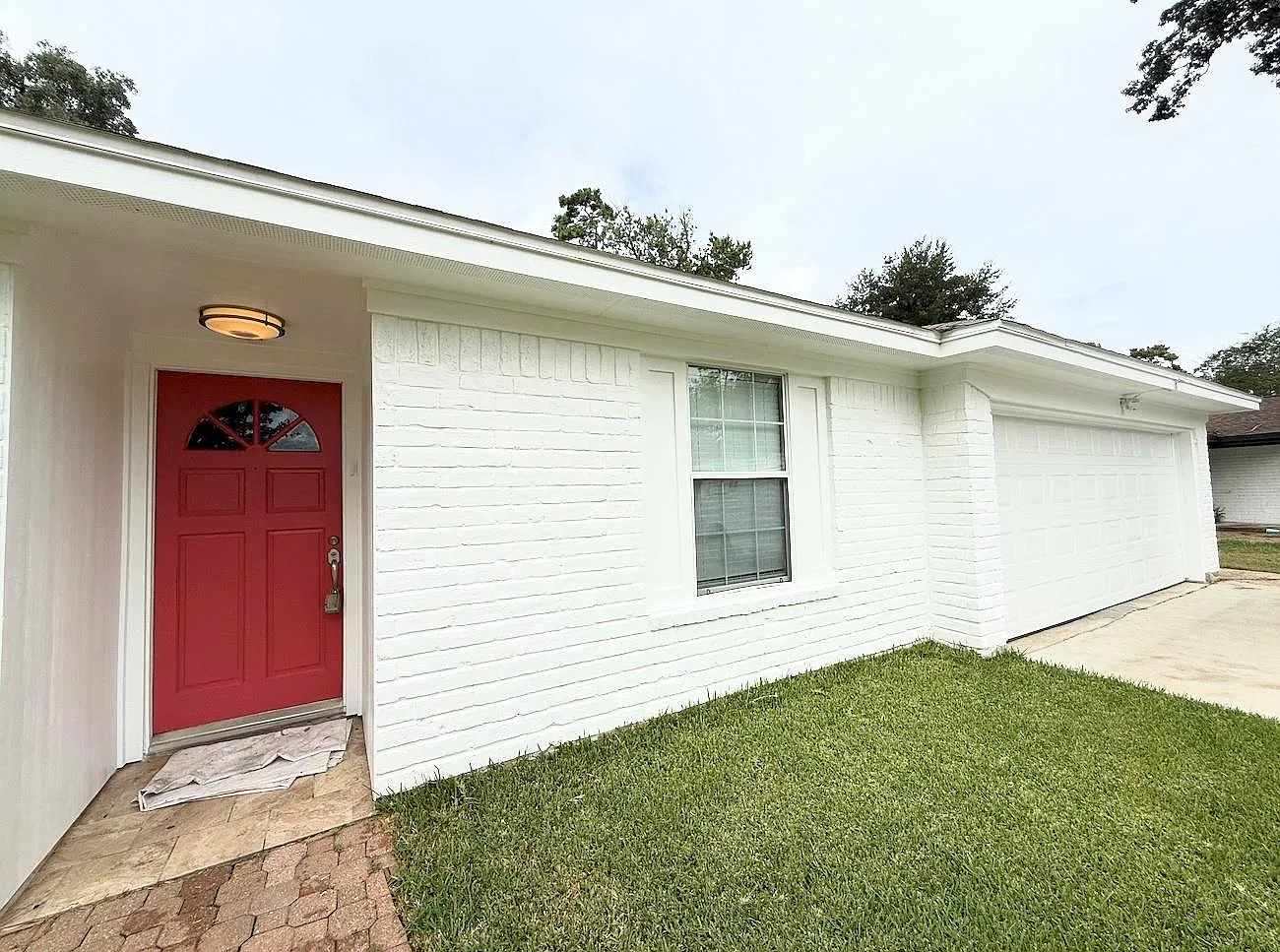 3 bed, 2.0 bath, 1397 sqft, $1,650 — Photo 3