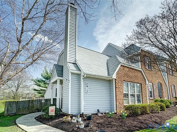 2nd image of 4915 Lurgan Pl