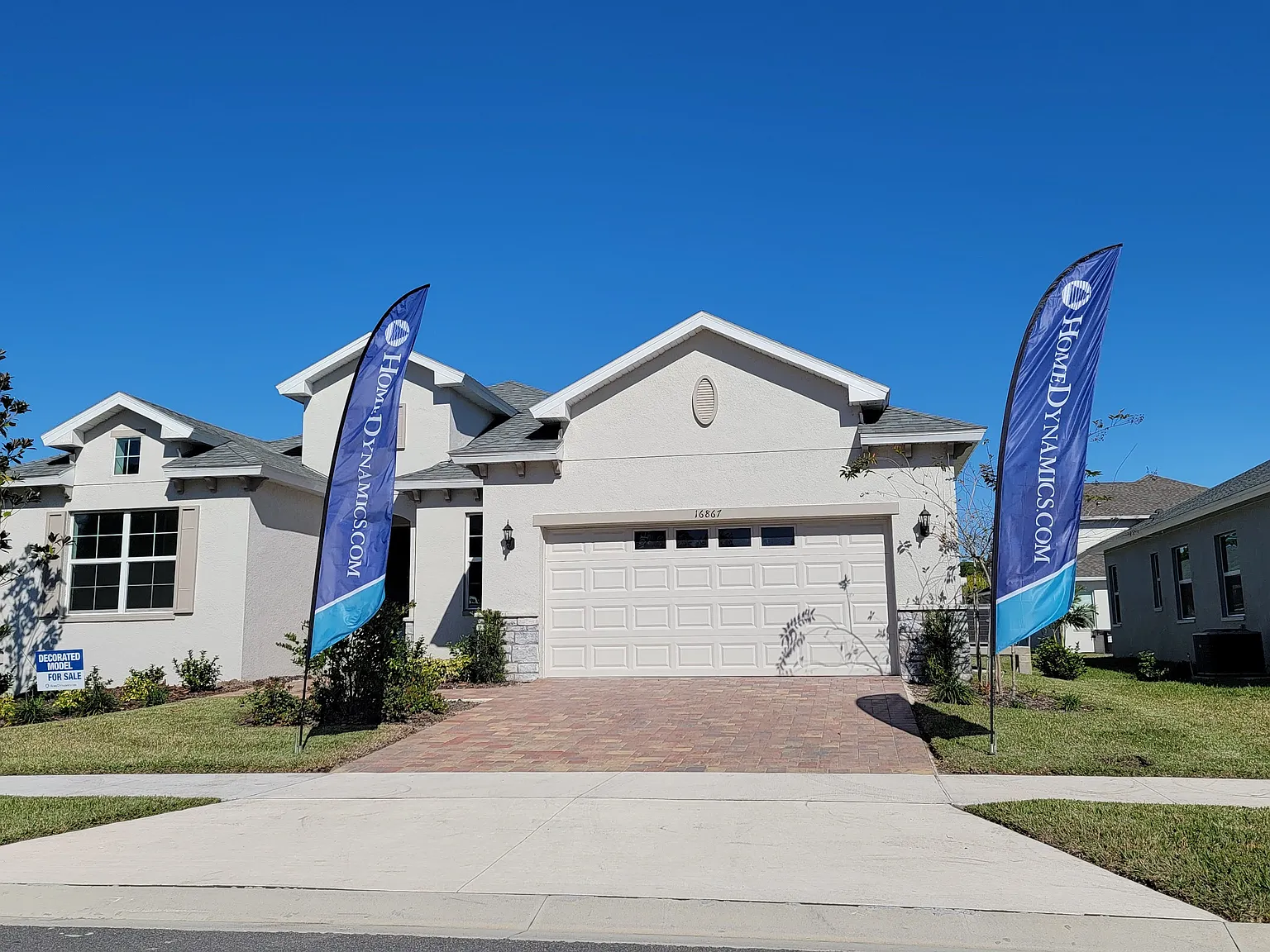 4 bed, 2.5 bath, 2377 sqft, $3,400 — Photo 1