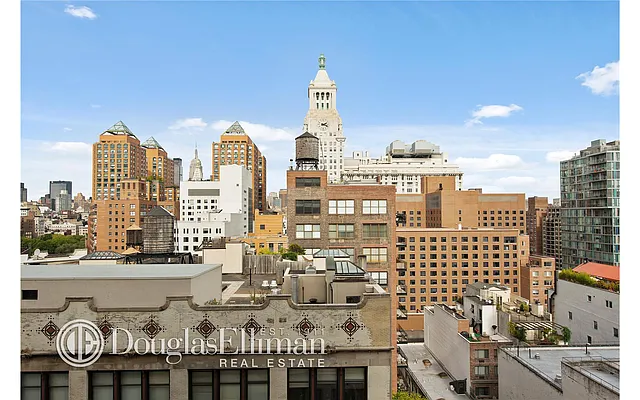 Sold by Douglas Elliman | media 26