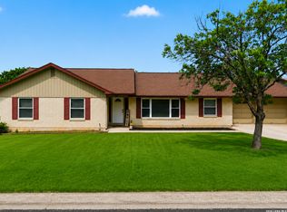 210 Poco Vista Dr, Kerrville, TX 78028