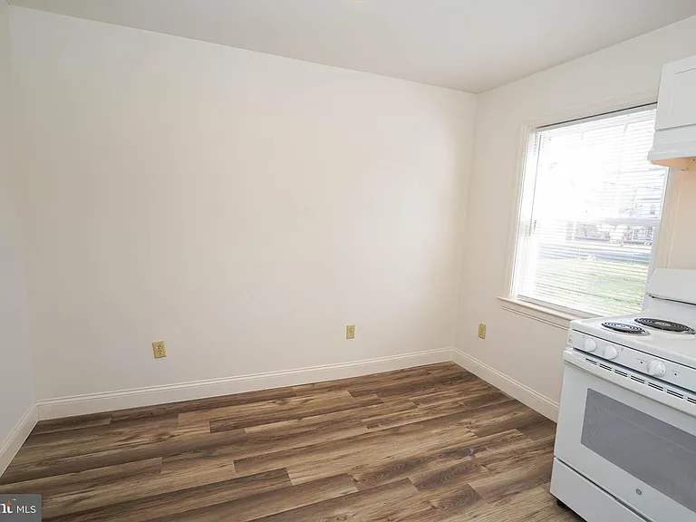 800 Travers St #6 — Photo 10