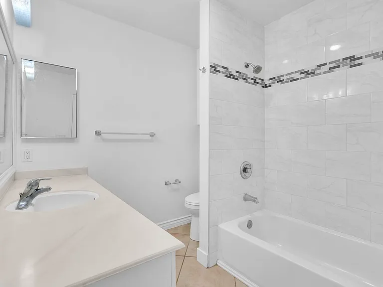 5904 Snaffle Bit Pl — Photo 4