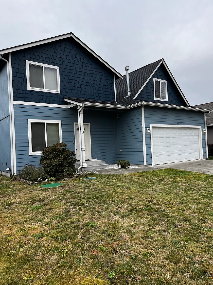 9982 Greenleaf Loop SE photo 1