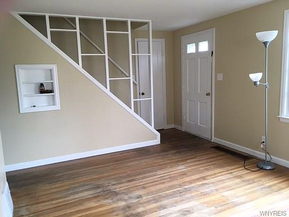 2nd image of 68 Daniel Ave
