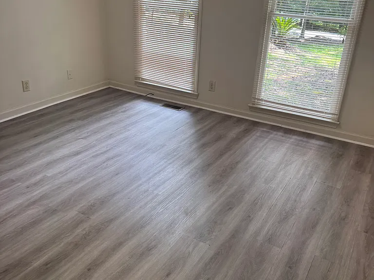 112 Oak Leaf Cir — Photo 12