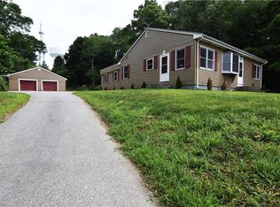 304 Getchell Ave, Woonsocket, RI 02895