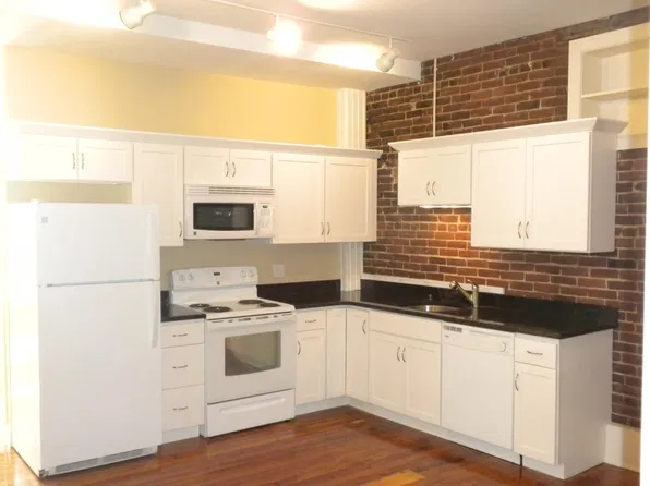15 N Pleasant St, Amherst, MA
