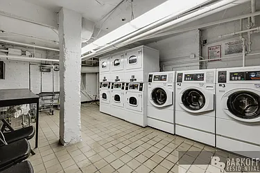 Rented by Barkoff Residential 