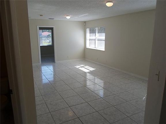 4th image of 744 NW 15th Ter