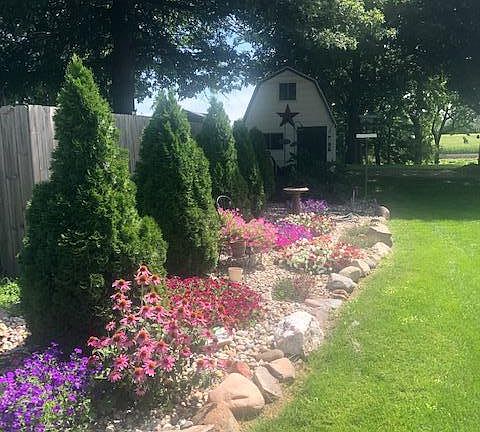 4th image of 7427 Pinegrove Dr