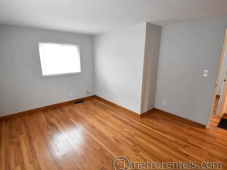 2686-2688 Hibbert Ave — Photo 10