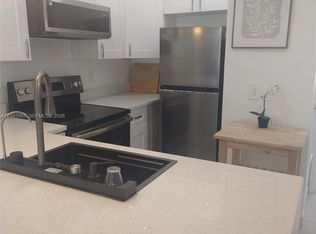 Pasadena Gardens, Hallandale, FL 33009