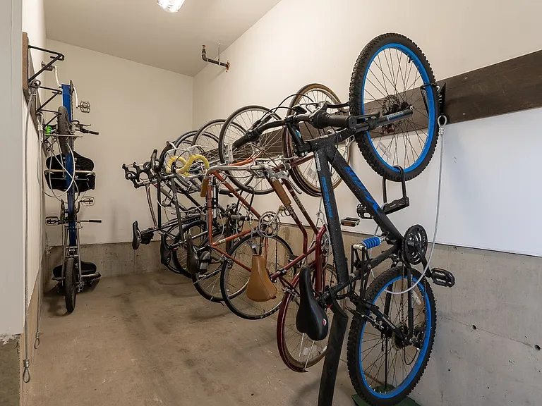 Reverie on Beacon Hill! Modern city living! — Photo 37